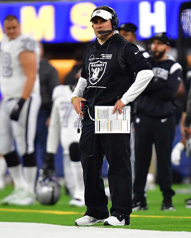 Josh McDaniels vs Los Angeles Rams